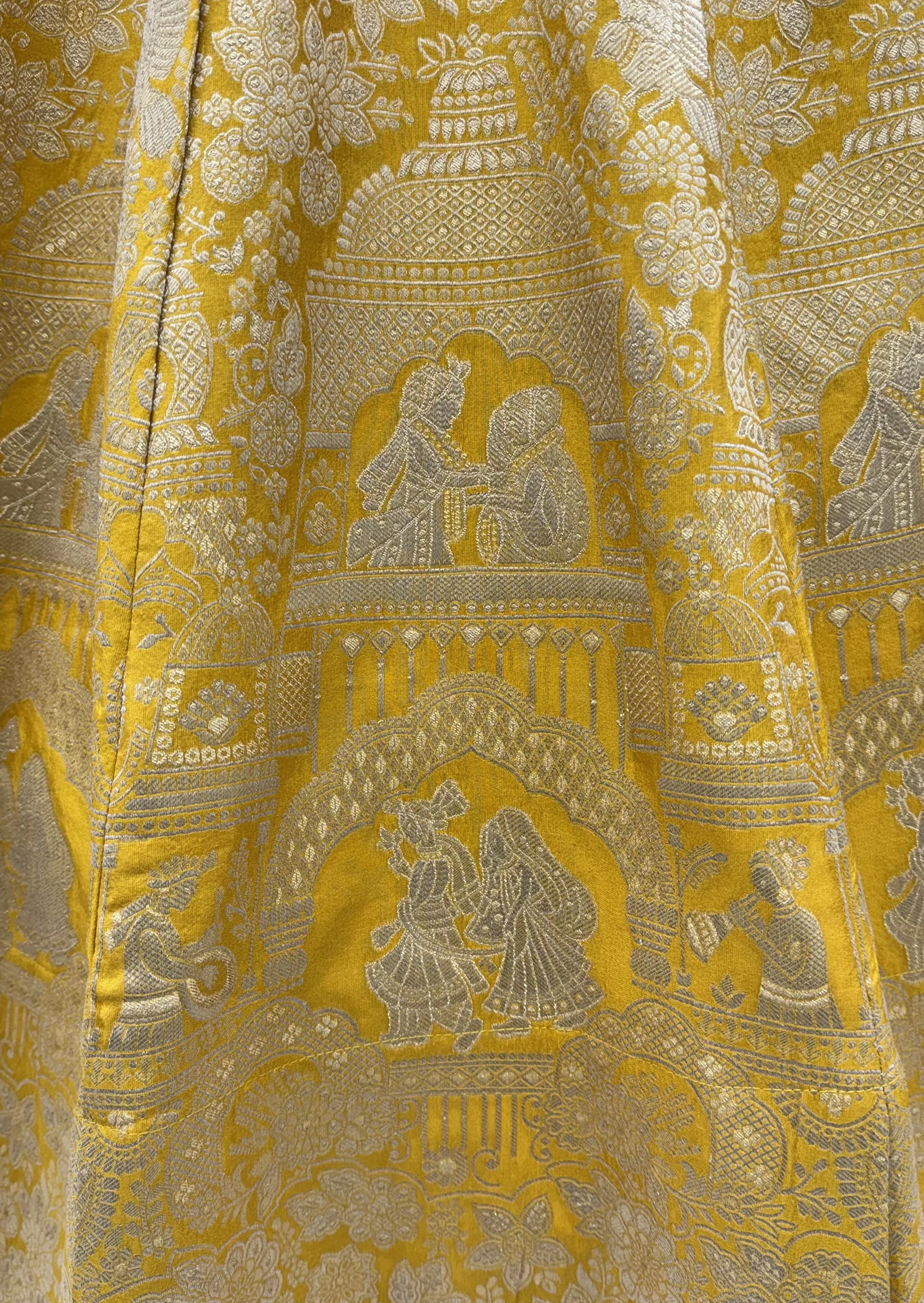 The Maharani Weave Lehenga Choli – Product View 3