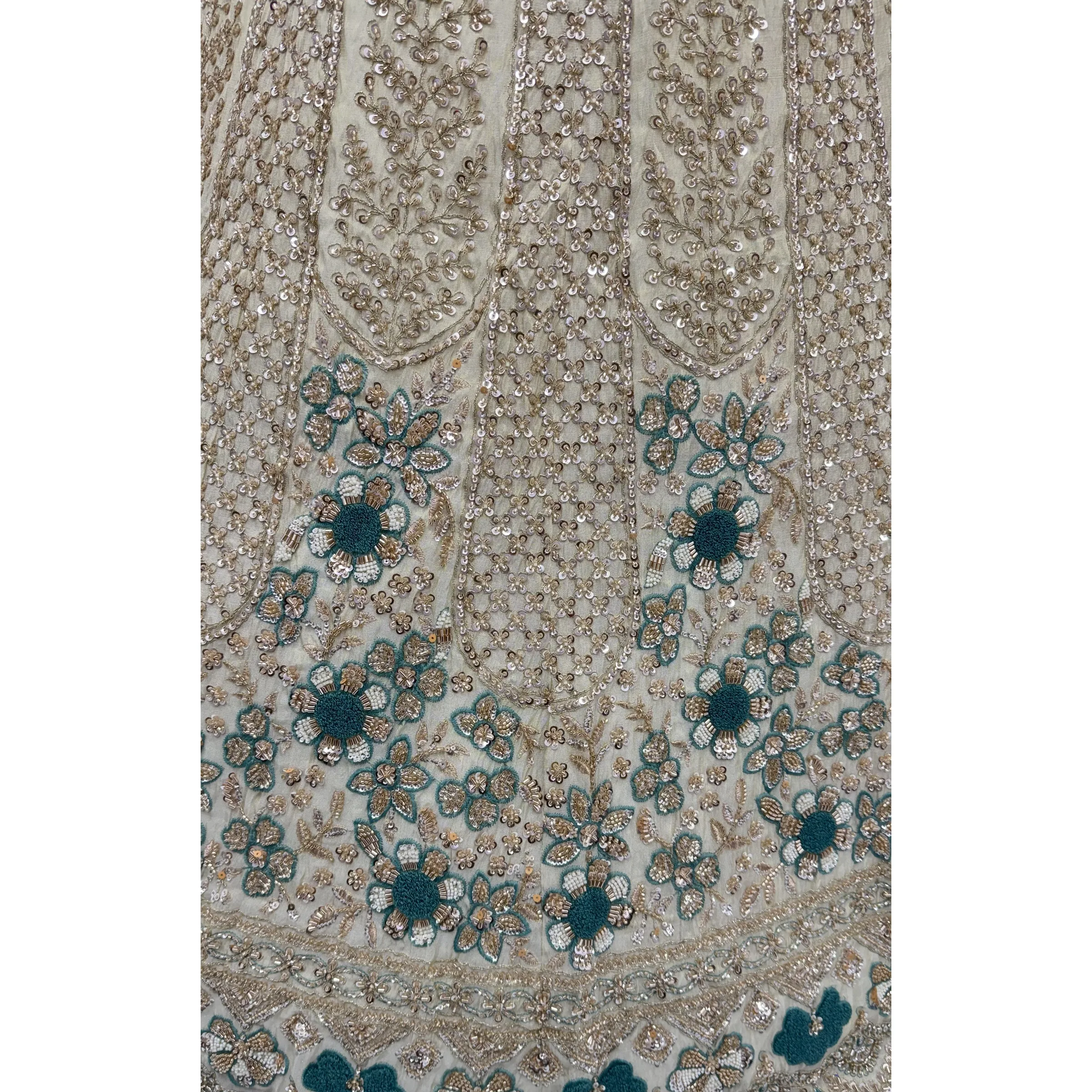The Avenelle Lehenga Choli – Product View 2